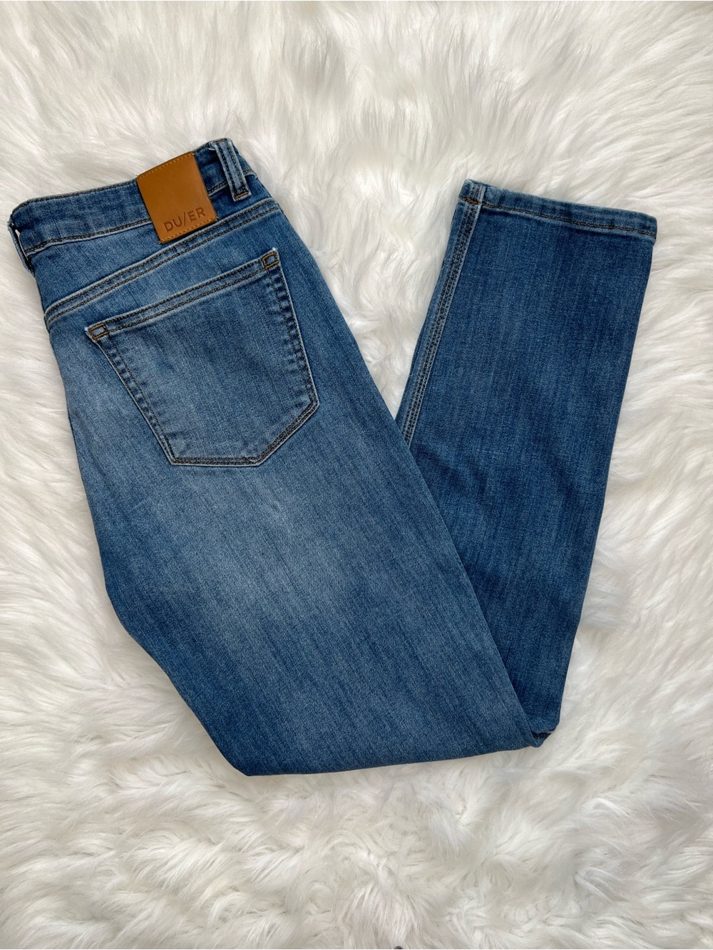 Duer Women’s Straight Leg Jeans - Blue